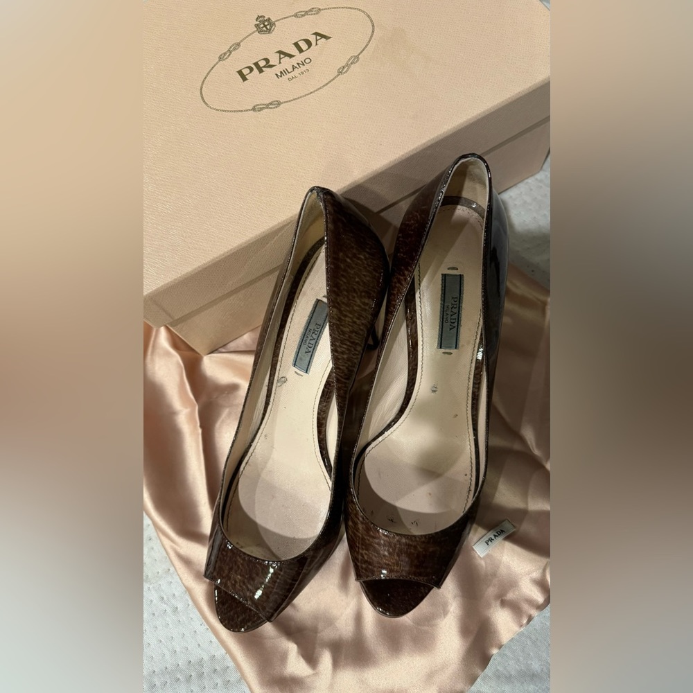 Brown Prada 3 inch heels size 39.5